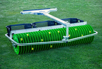 P2 Golf Single Section picker sitting on grass. 