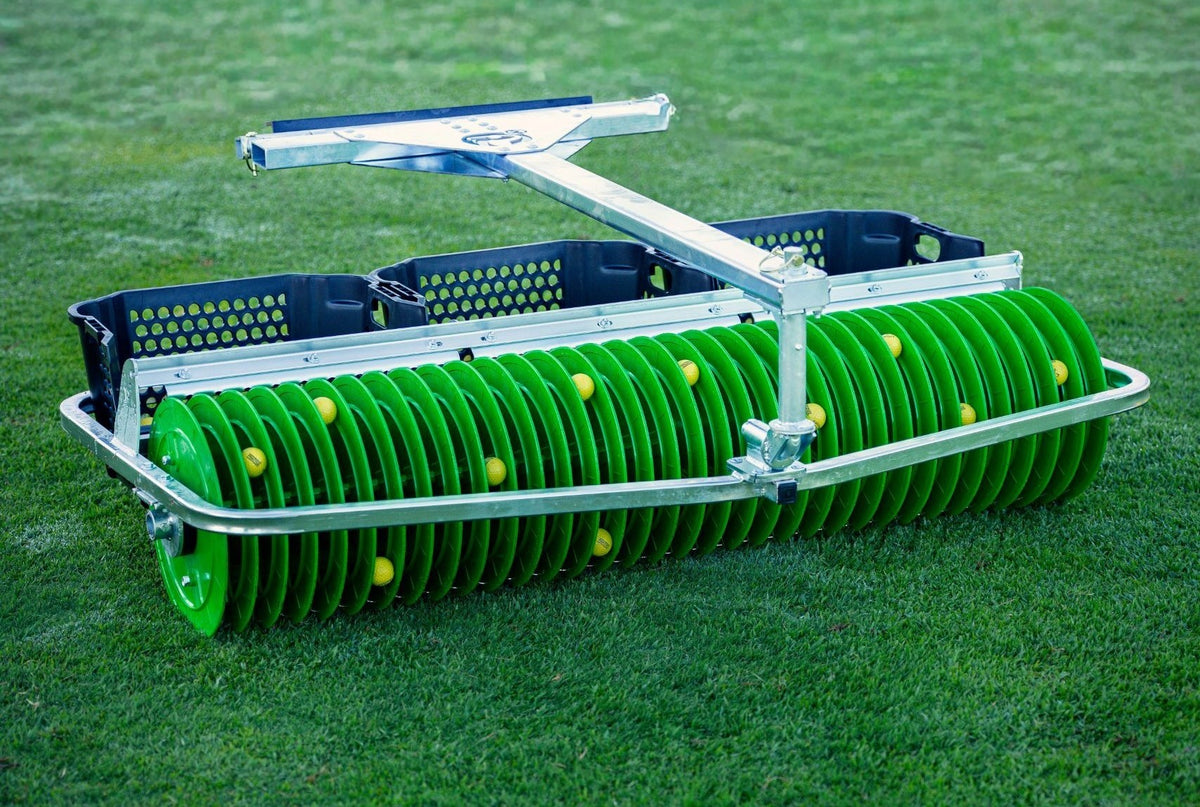 P2 Golf Single Section picker sitting on grass. 